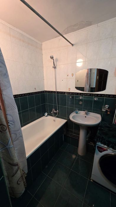 Сдам квартиру центр революция