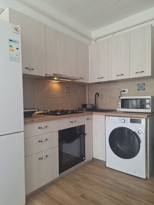 Închiriez apartament Visan