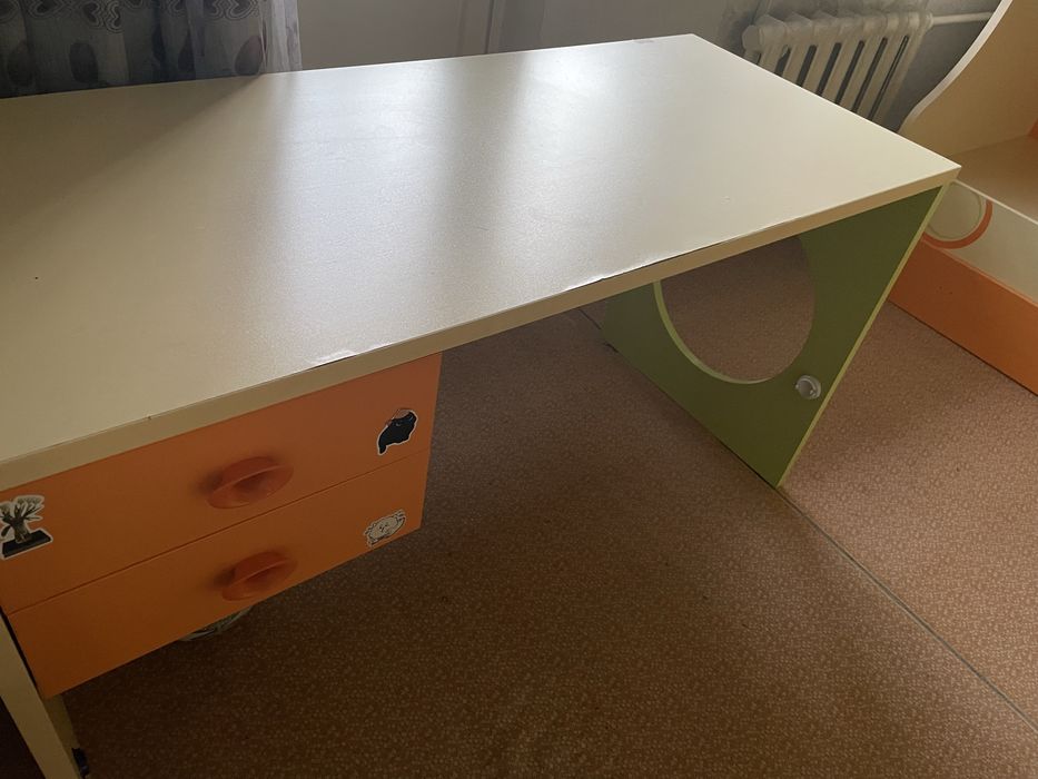 Детский гарнитур в хорошем состоянии!