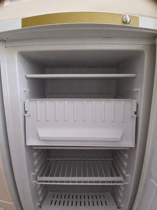 Морозильная камера Indesit