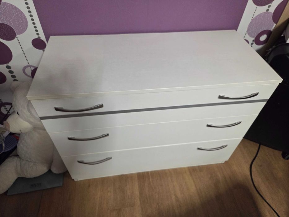 Скрин за спалня за съхранение