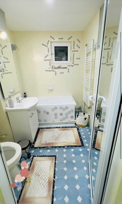 Inchiriez apartament