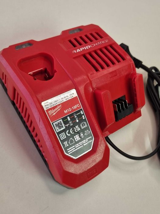 Incarcator MILWAUKEE M12-18FC