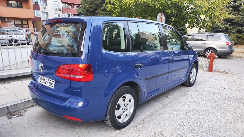 Volkswagen Touran 1,6tdi АВТОМАТИК Webasto ГЕРМАНИЯ top