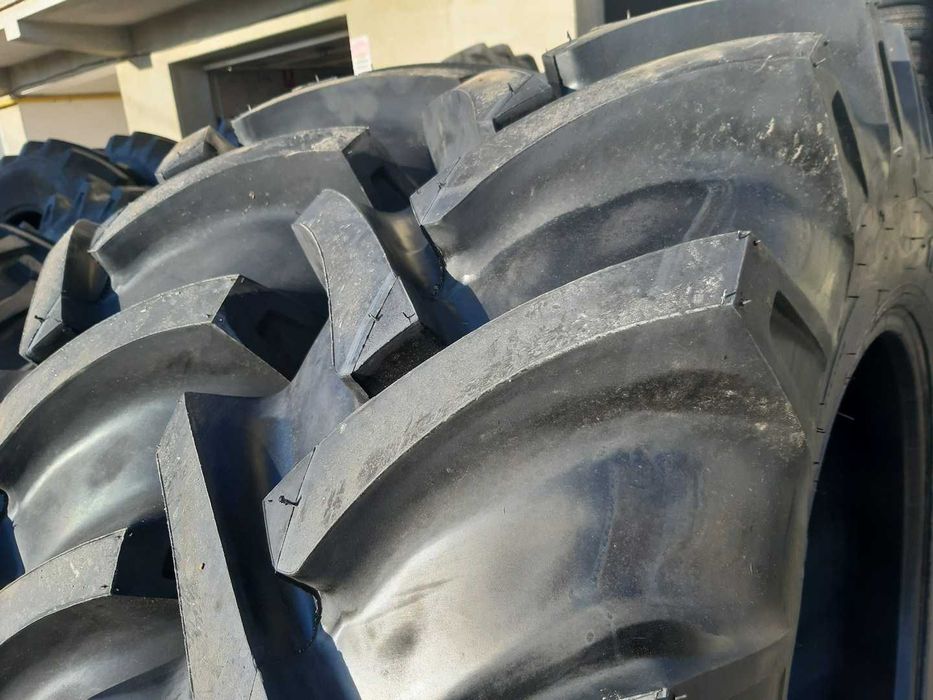 16.9-30 Anvelope noi de tractor spate cu 10pliuri Cauciucuri OZKA