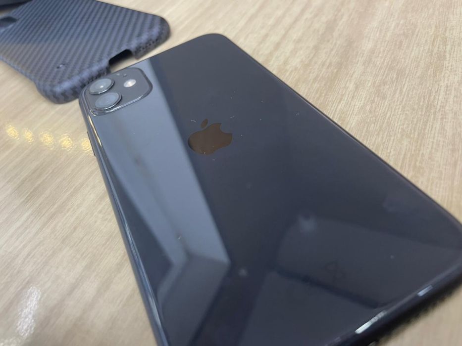 Айфон 11 128гб.