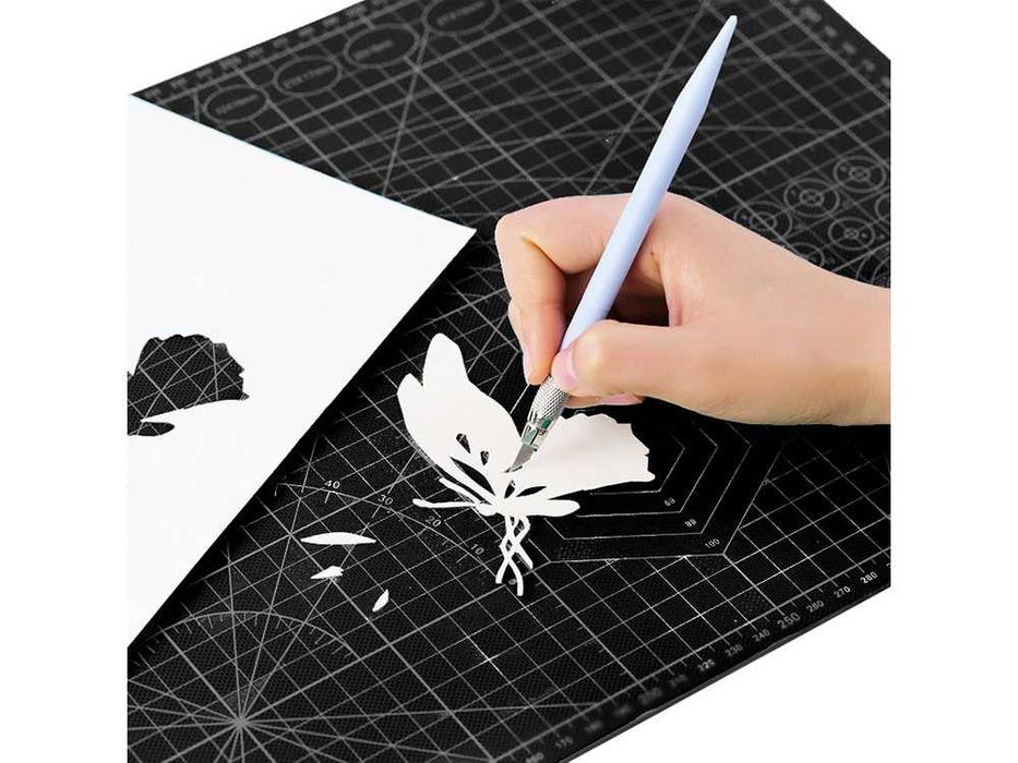 Planseta de croitorie auto-regenerabila A3 cu dubla fata negru 30x45cm