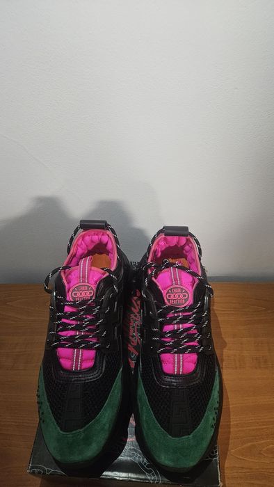 Versace Chain Reaction