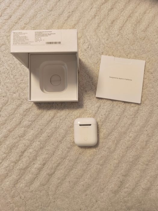 продам новые airpods