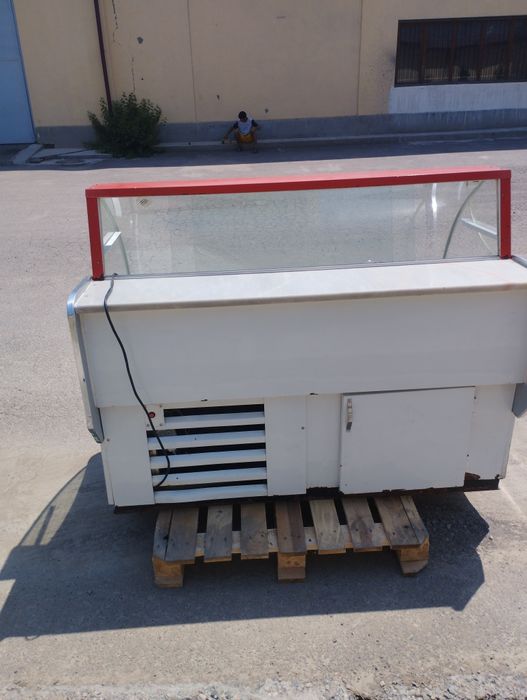 Морозильник для магазинов