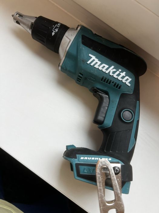 Makita DFS452 filetanta