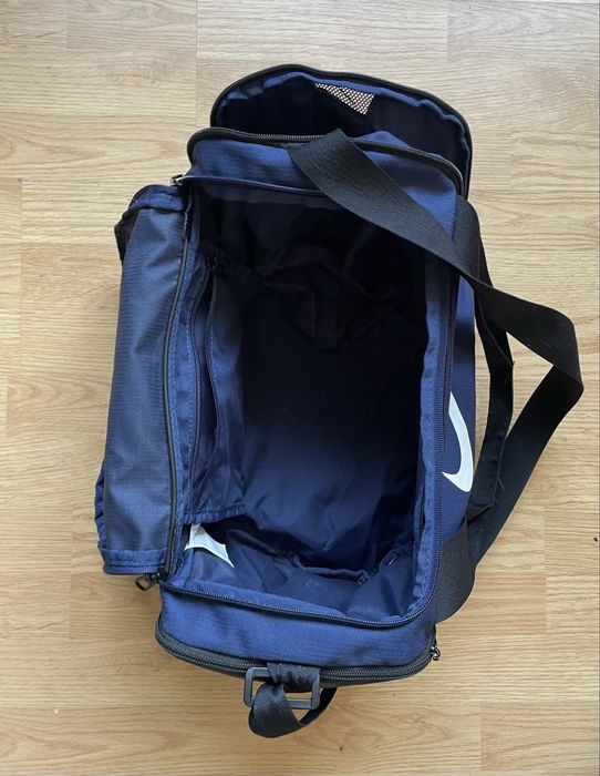 Geanta sport Nike bleumarin