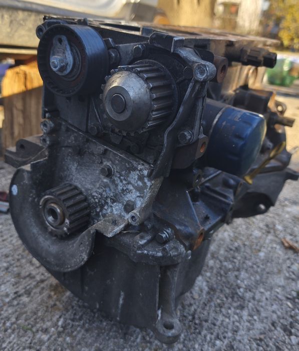 Bloc motor ambielat 1.6 benzină 112 cp Renault Megane 2 Scenic2 K4M812