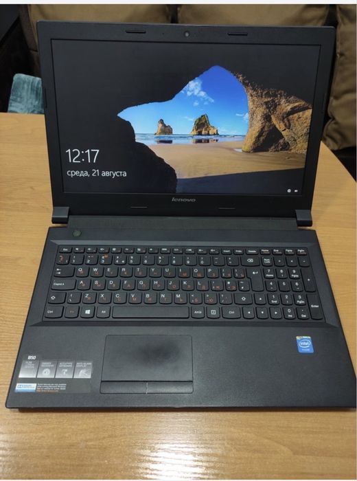 Lenovo ofisniy noutbook