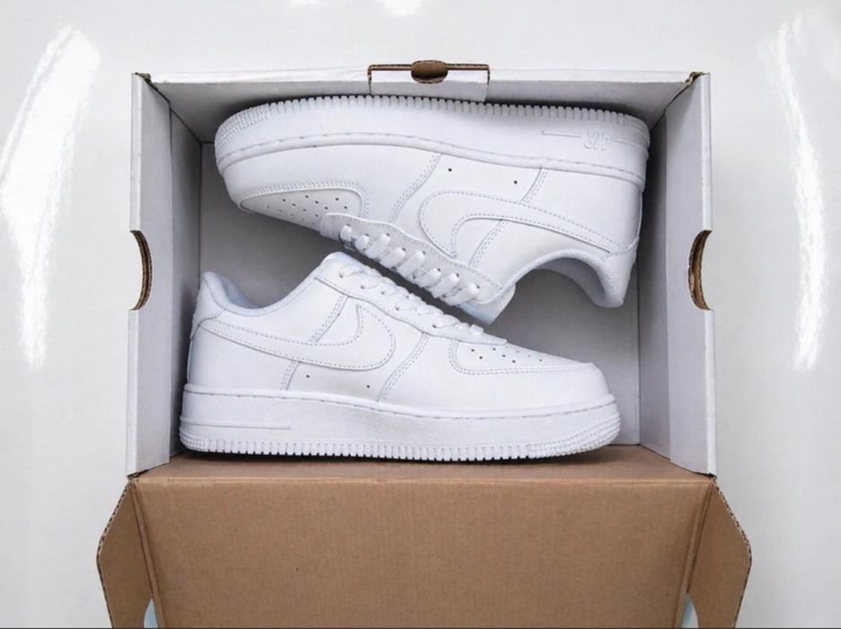 Nike Air Force 1 mărimea 42