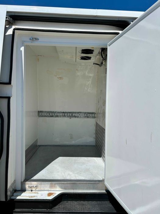 Vand Iveco Daily 35S15 | HI-MATIC | 3.5t | Furgon | Frigorifica -20°C | AUTOUTILITARĂ N1