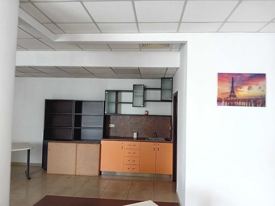 Дава се под наем Офис в София, Хиподрума - 127 кв.м за 997.05 € - Снимка #1