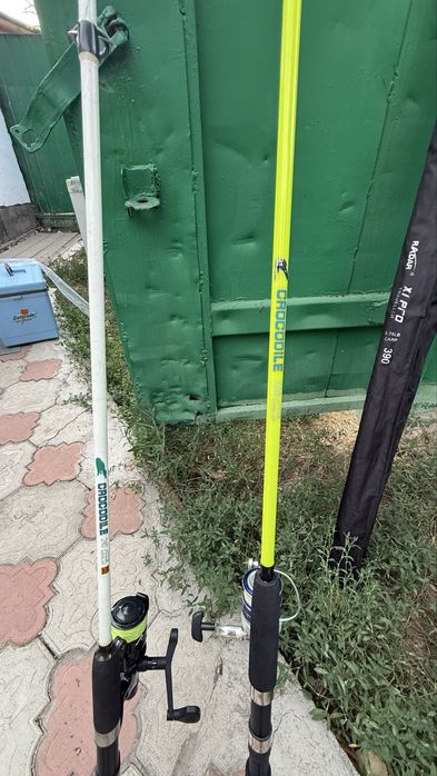 Крокодил удочки с катушками