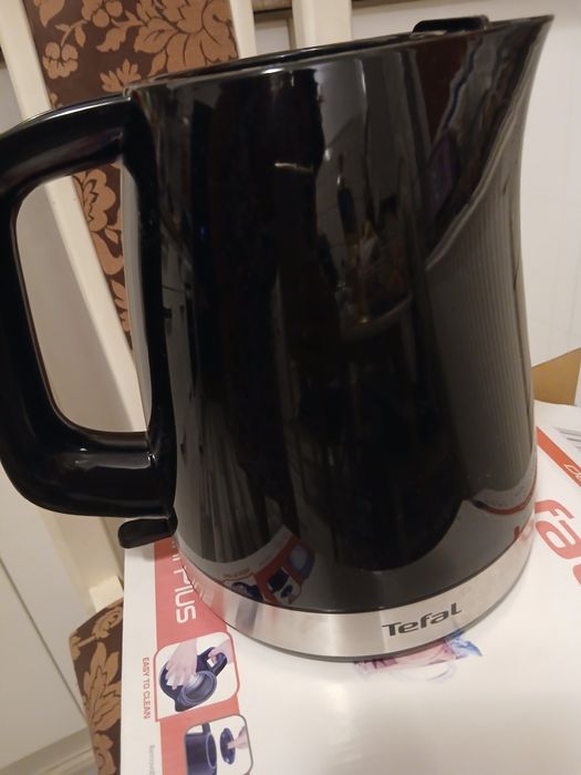 Fierbător electric Tefal, aproape nou