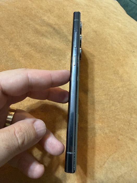 Vând Galaxy 23 Ultra