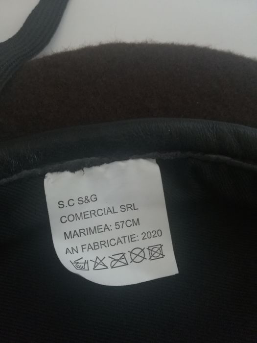 Bereta maro preț 50 ron