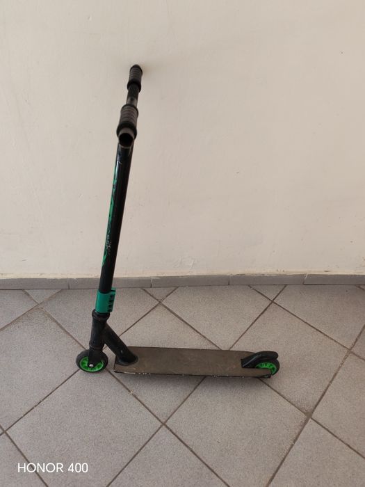 Продам трюковой самокат