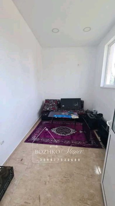 Продава се търговско помещение