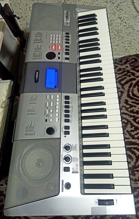 Yamaha psr E413 sotiladi