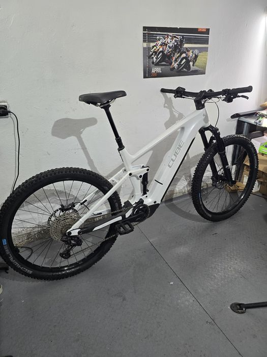 Cube Stereo Hybrid ONE44 електрически планински велосипед