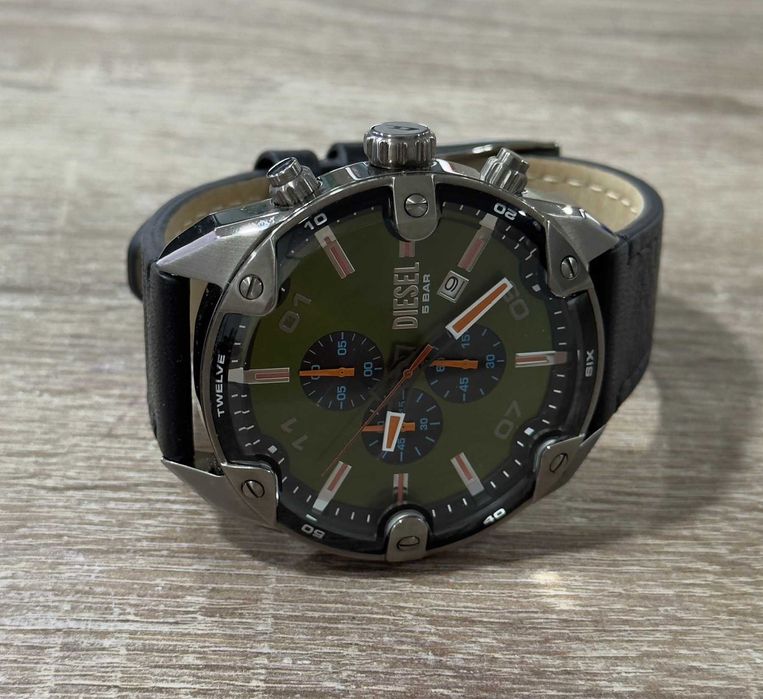 часовник Diesel DZ4626