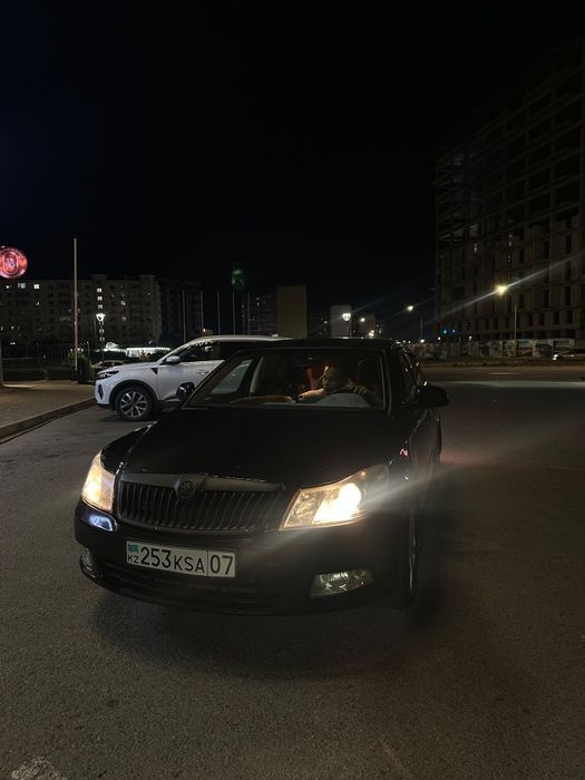 Продам машину Octavia a5