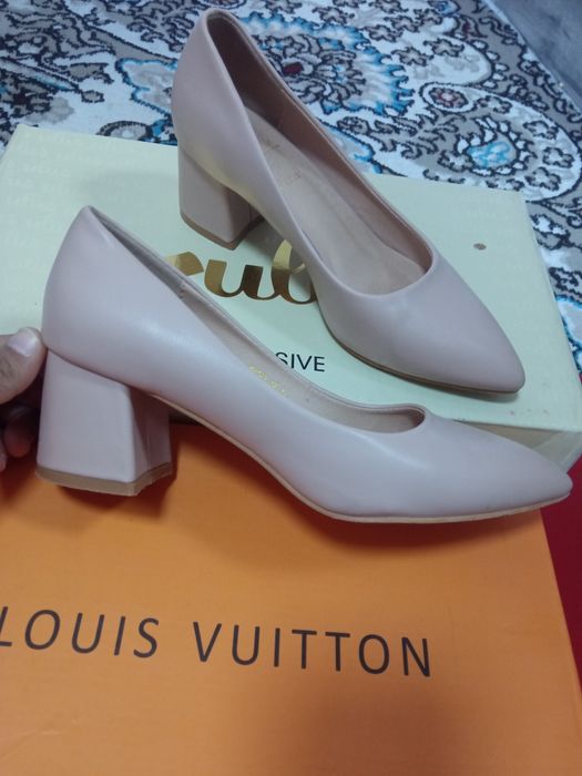 Туфли на каблуке