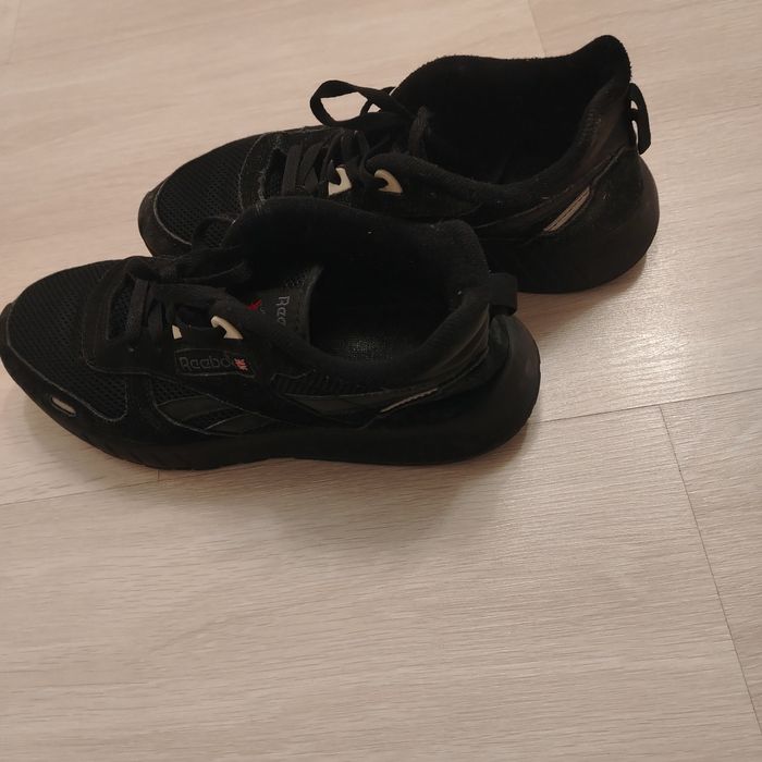 Продаются красовки Reebok