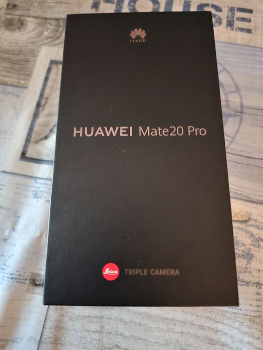 Huawei Mate 20 Pro + калъф
