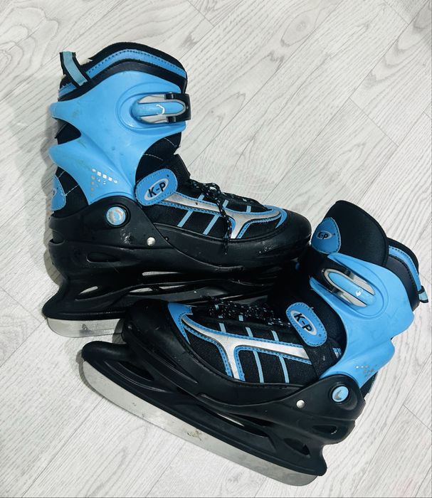 Продам коньки размер регулярный