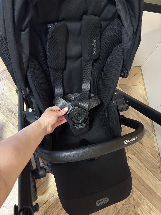 Cybex Balios S  2025 Moon Black