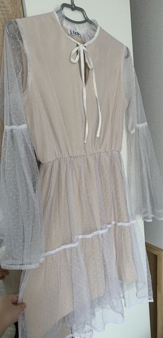 Платье бренда Lichi