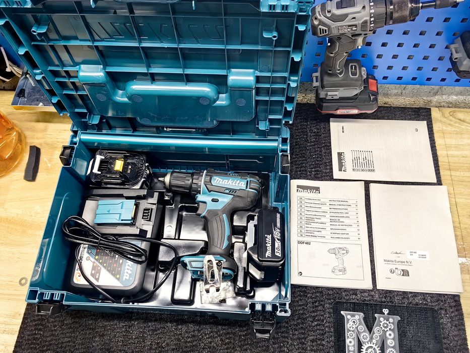 Акумулаторен винтоверт Makita DDF482RFJ, 18 V, 3 Ah, 62 Nm, с 2 батери