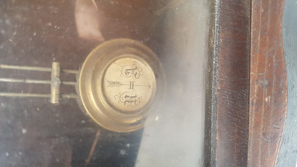 Стенен часовник Junghans