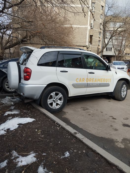 Продам Рав4 2005