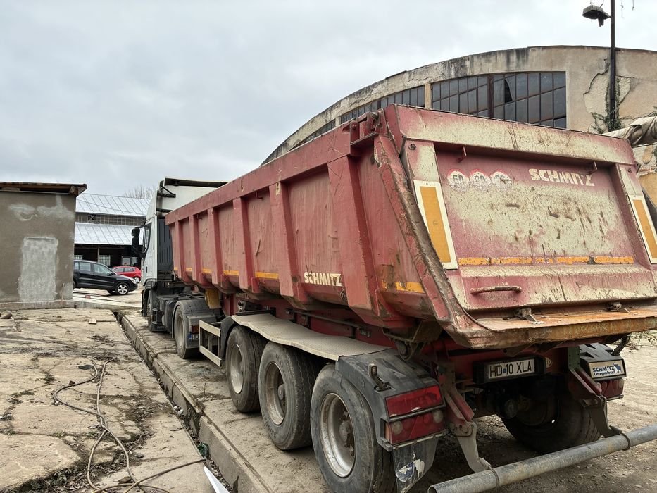 Vand ansamblu Iveco+semiremorca Schmitz