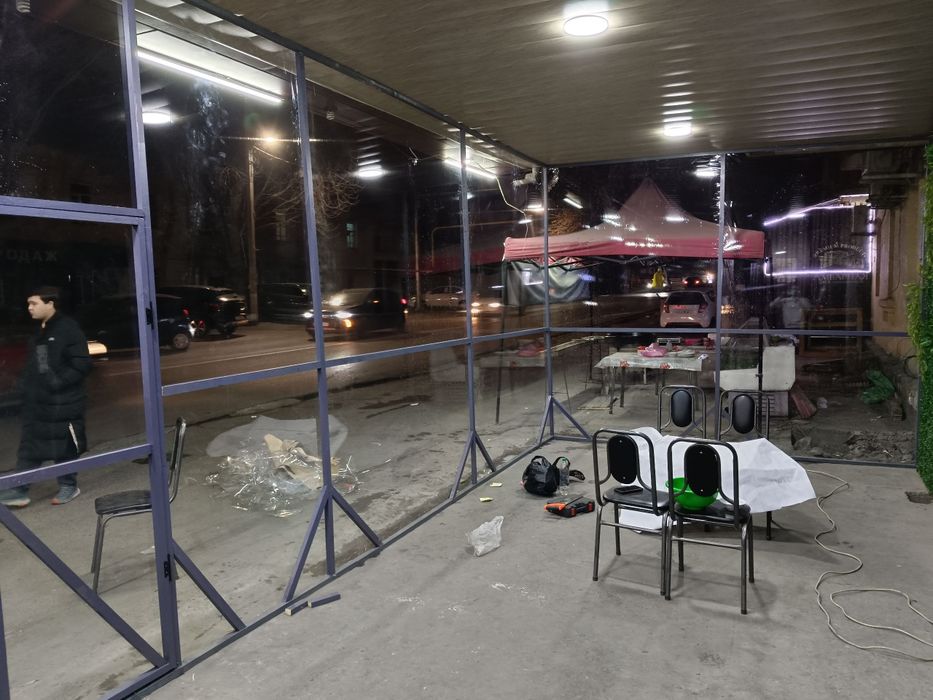 Tent banner salofan ustonovka