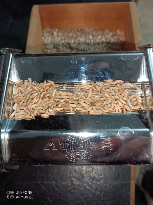 Aparat de făcut fulgi din cereale