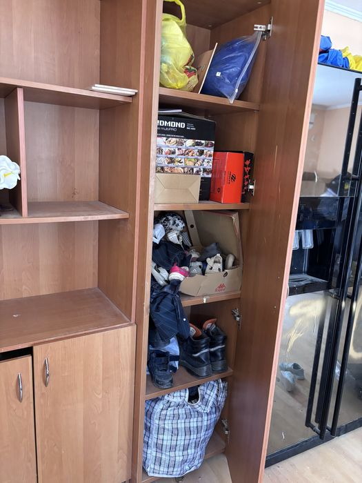 Шкаф (можно разделить по частям)