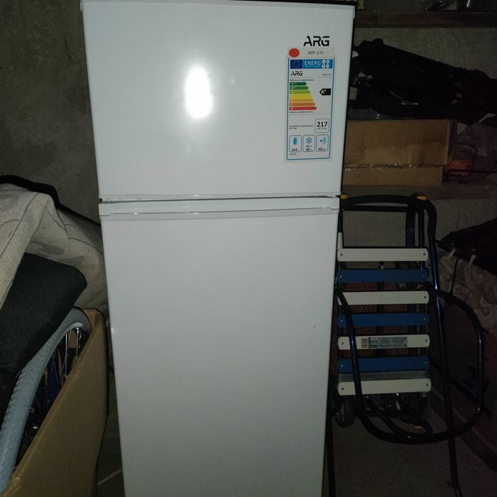 Продам холодильник