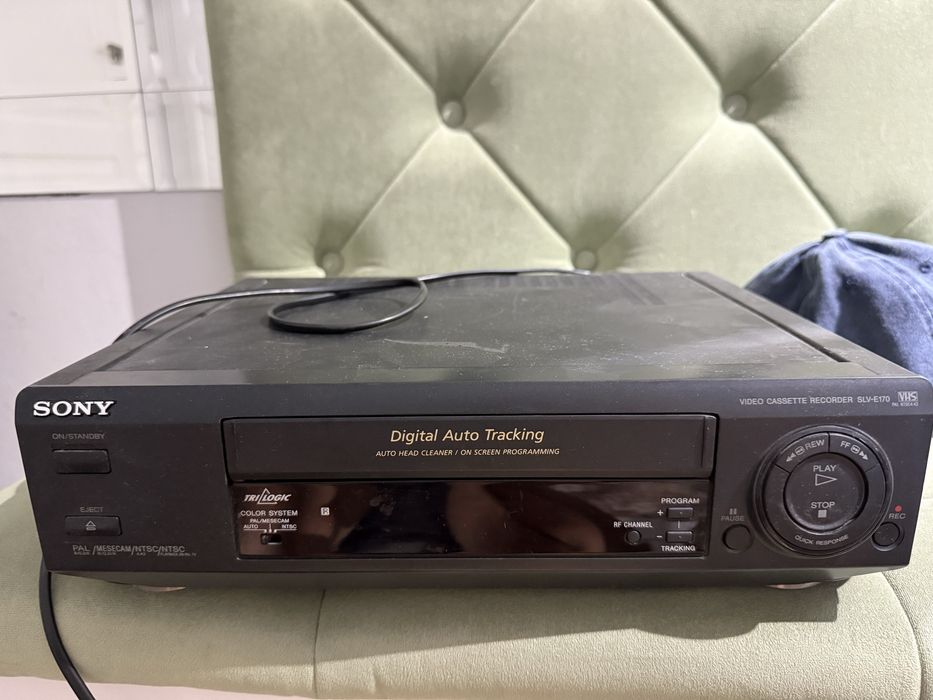 Видеомагнитофон Sony SLV-E170EE (VHS) +100-120 кассет