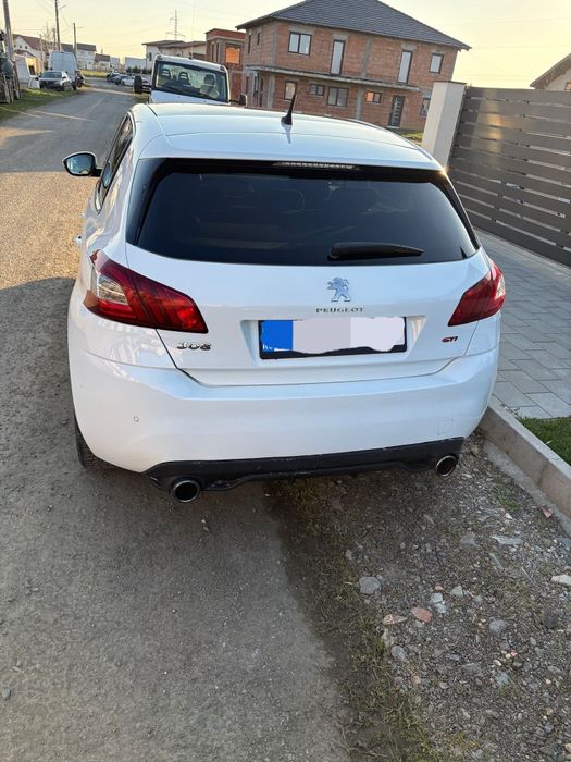 Vând Peugeot 308 GTI Line.