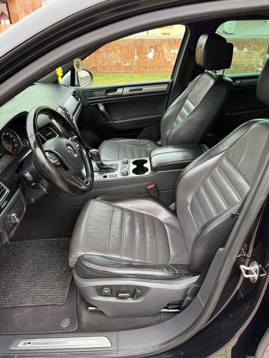 Volskwagen Touareg 2013 ,R Line,Perne