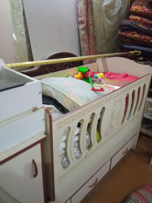 Deski karavat shkaf lolkasi bor