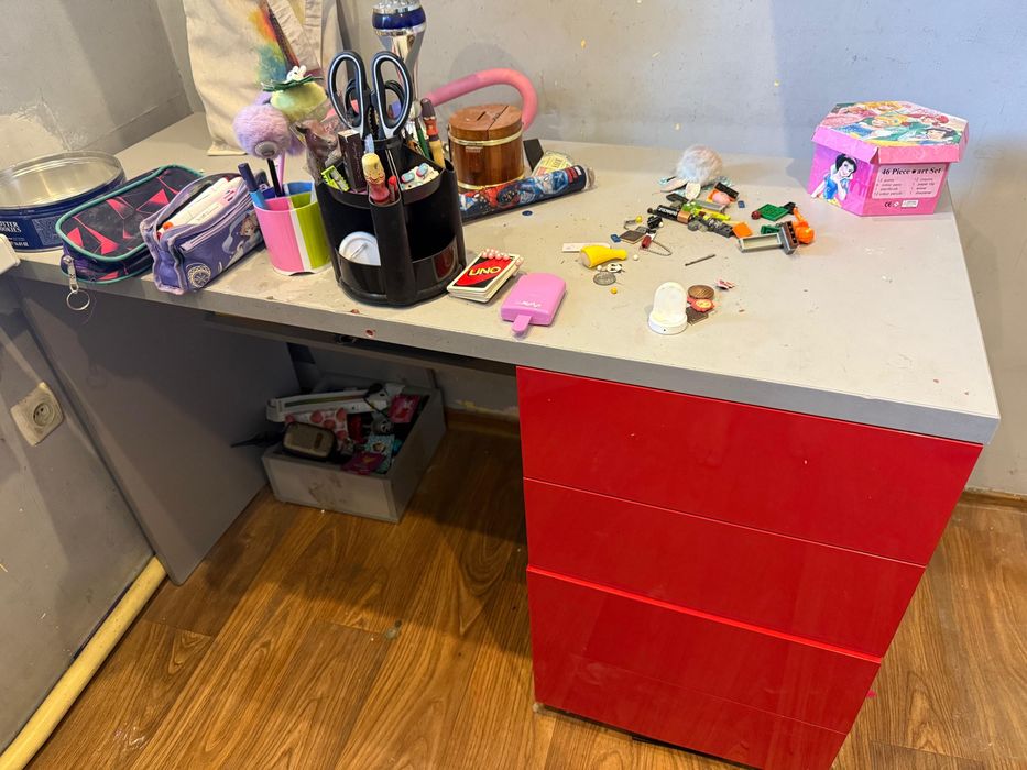 Продам гарнитур в детскую комнату